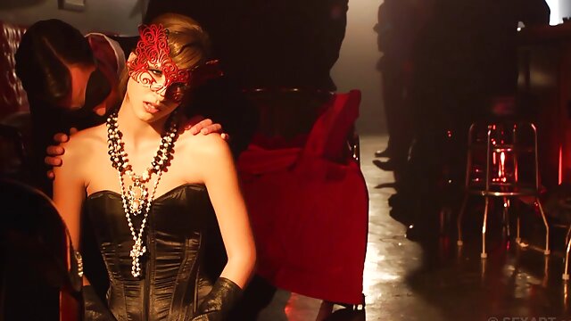 美しい人々は彼にコンドームを与えながら、男、愛人に気をつけてください 無料 エロ 動画 女 用