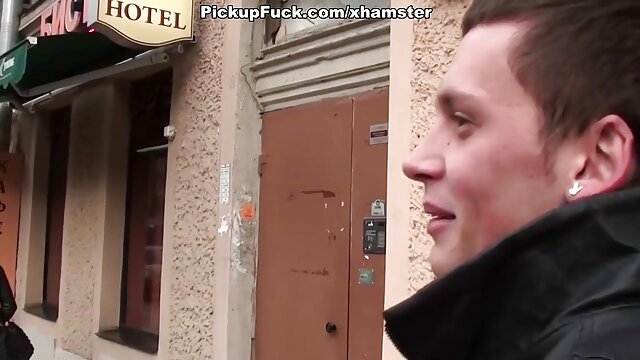 黒人男性の後ろには、第二ラウンドで彼女をレイプし、裸の女の子 アダルト 動画 女 向け