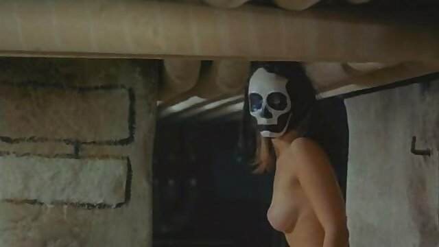 夜には女の子と素敵なプールです エロ 動画 無料 ラブラブ