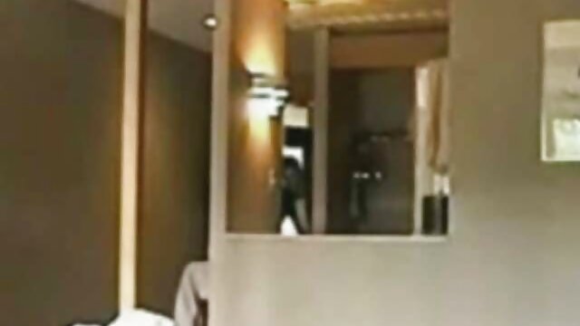 パイパン代キャッチ女の子と彼女のオン椅子 女性 向け えっち な 動画