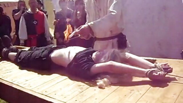 柔軟な女の子は大きなスリットと肛門 女性 専用 アダルト 動画